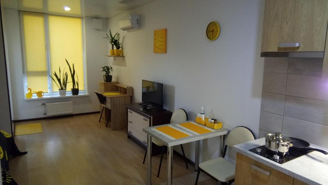 Positive Smile Studio Apartment In The Colorful Comfort Town Residental Complex. Kt-06. Kiev Bagian luar foto