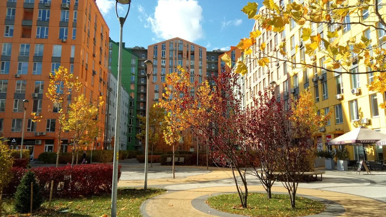 Positive Smile Studio Apartment In The Colorful Comfort Town Residental Complex. Kt-06. Kiev Bagian luar foto