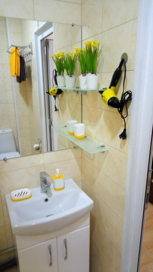 Positive Smile Studio Apartment In The Colorful Comfort Town Residental Complex. Kt-06. Kiev Bagian luar foto
