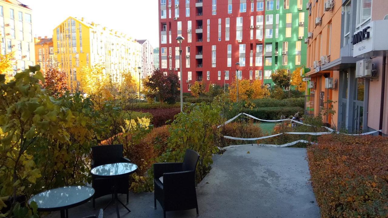 Positive Smile Studio Apartment In The Colorful Comfort Town Residental Complex. Kt-06. Kiev Bagian luar foto