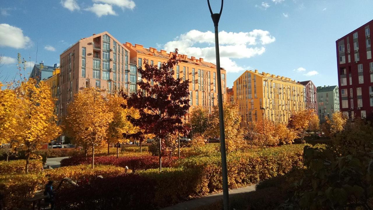 Positive Smile Studio Apartment In The Colorful Comfort Town Residental Complex. Kt-06. Kiev Bagian luar foto